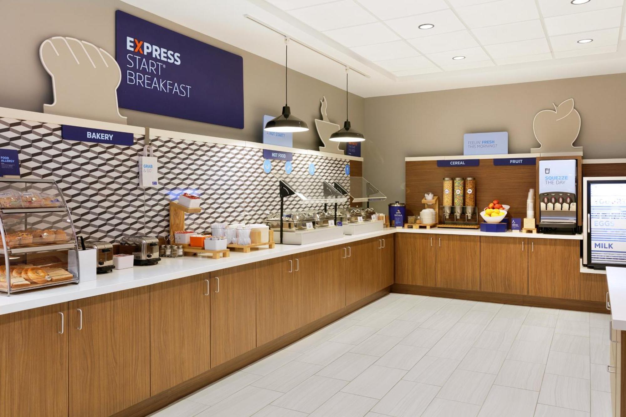Holiday Inn Express Baltimore At The Stadiums By Ihg Exterior foto
